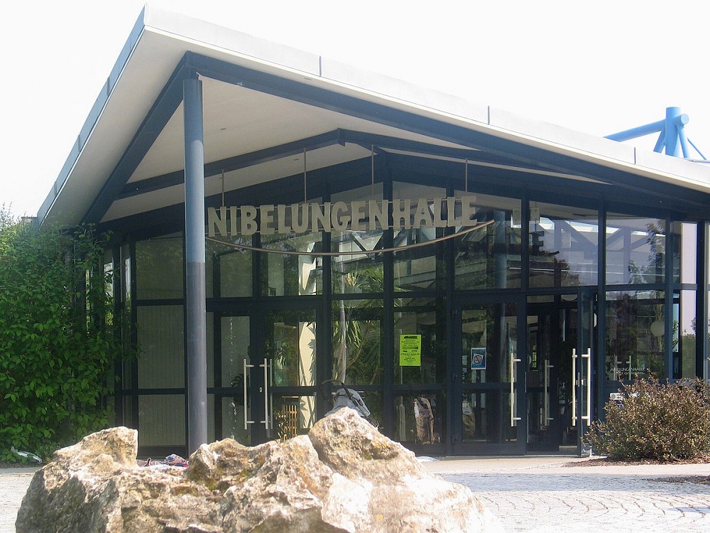 Nibelungenhalle